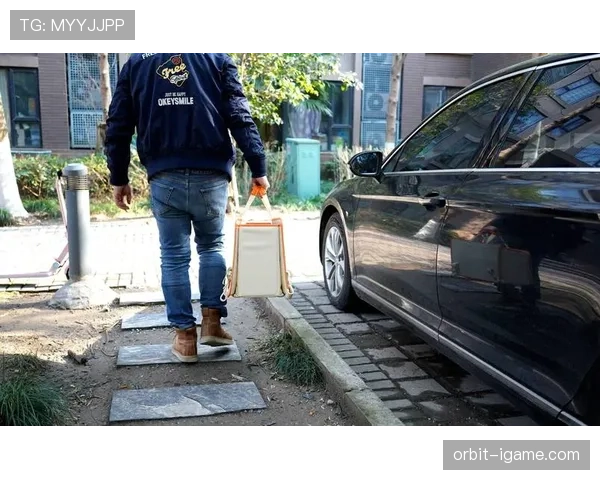 马琳逛菜市场推车里全是大牌手袋和营养粉，旁边阿姨看得眼神活了